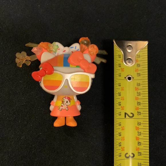 Tokidoki x Hello Kitty 45th Anniversary Recolor Orange Figure - Picture 3 of 3